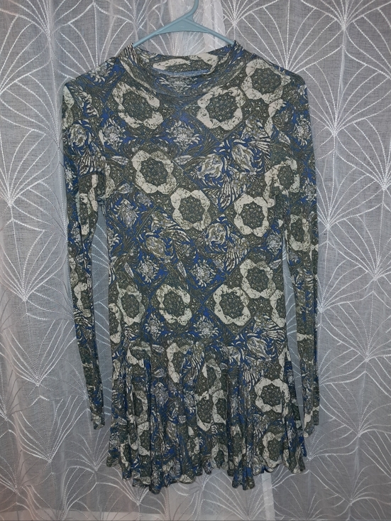 Free People Dresses & Skirts - Free People brand Women's size xs long sleeved dress